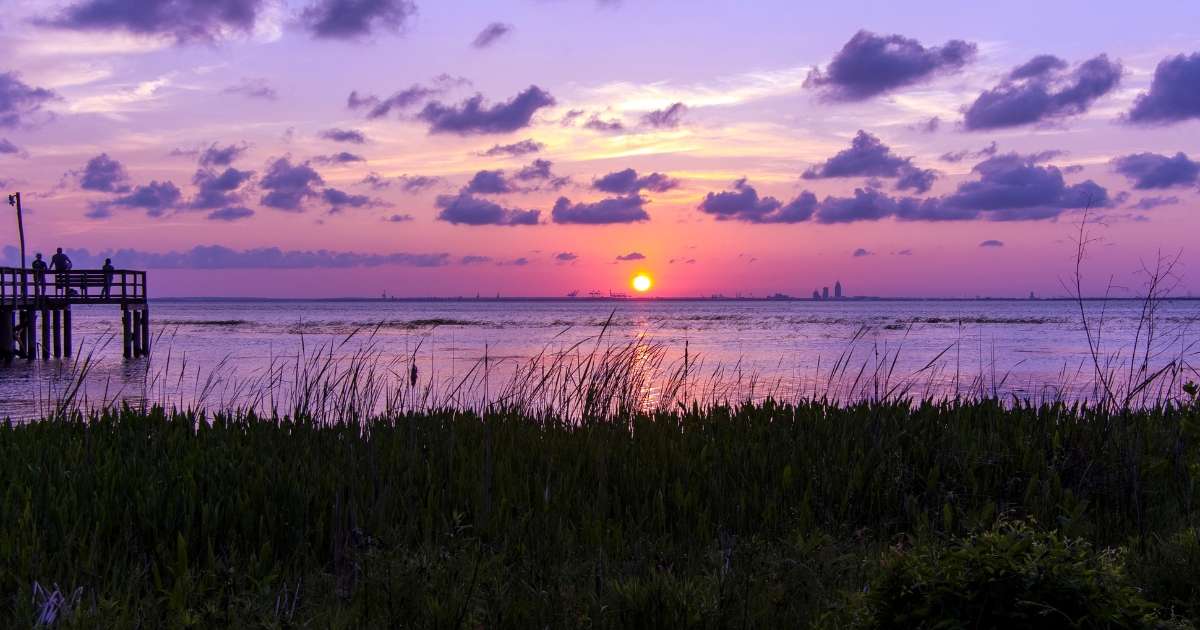 Sunset in Daphne AL showcasing the slower pace of moving from Atlanta to Daphne AL.